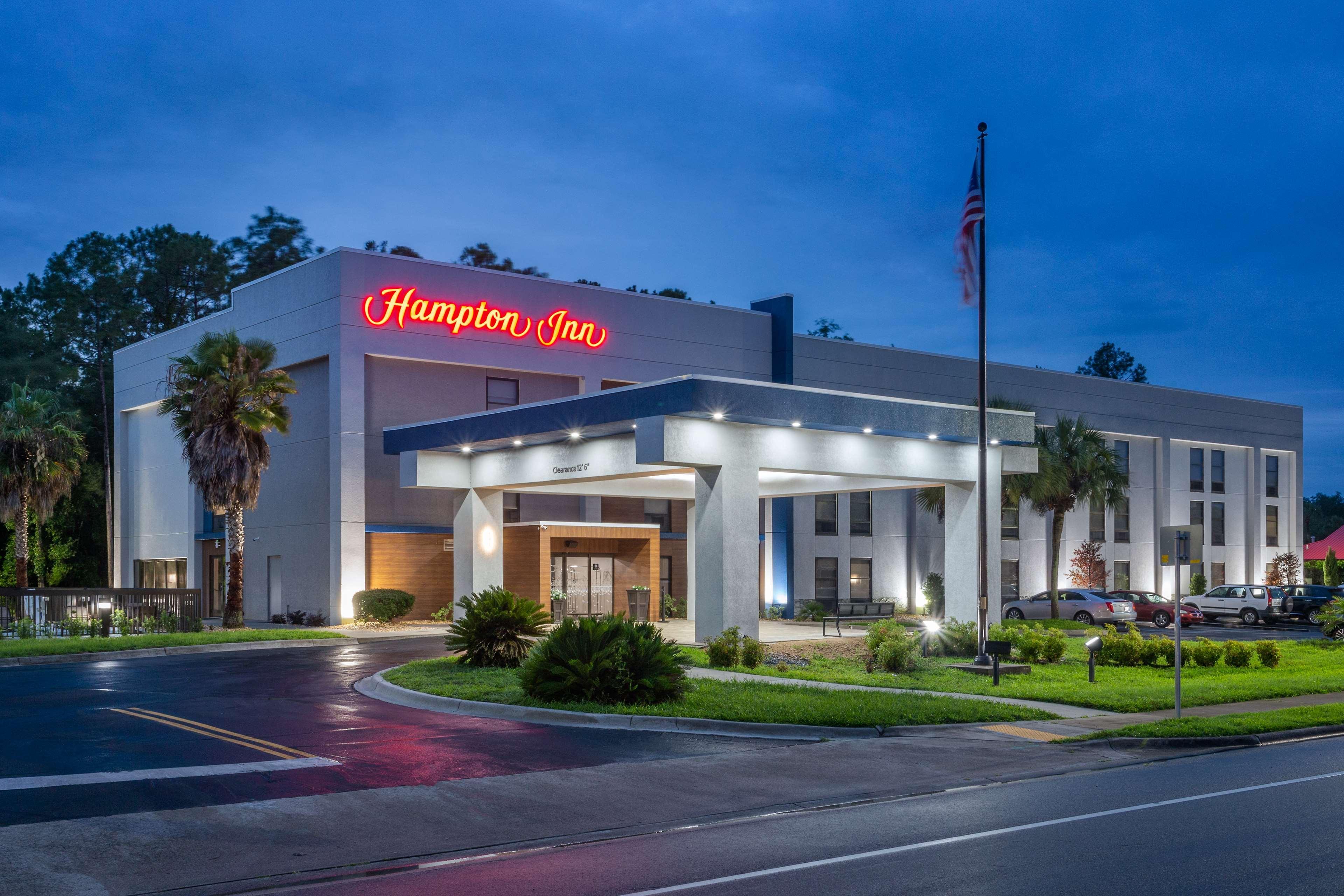 Hotel Hampton Perry